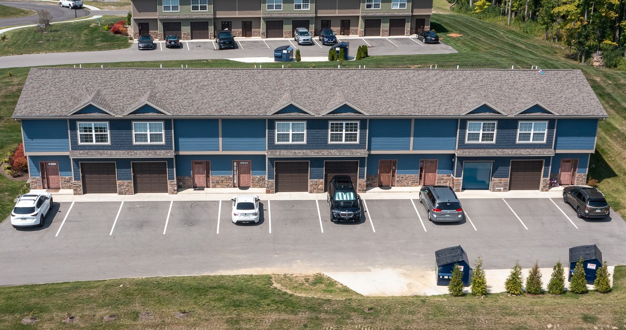 4571 Elizabeth Lane - 2